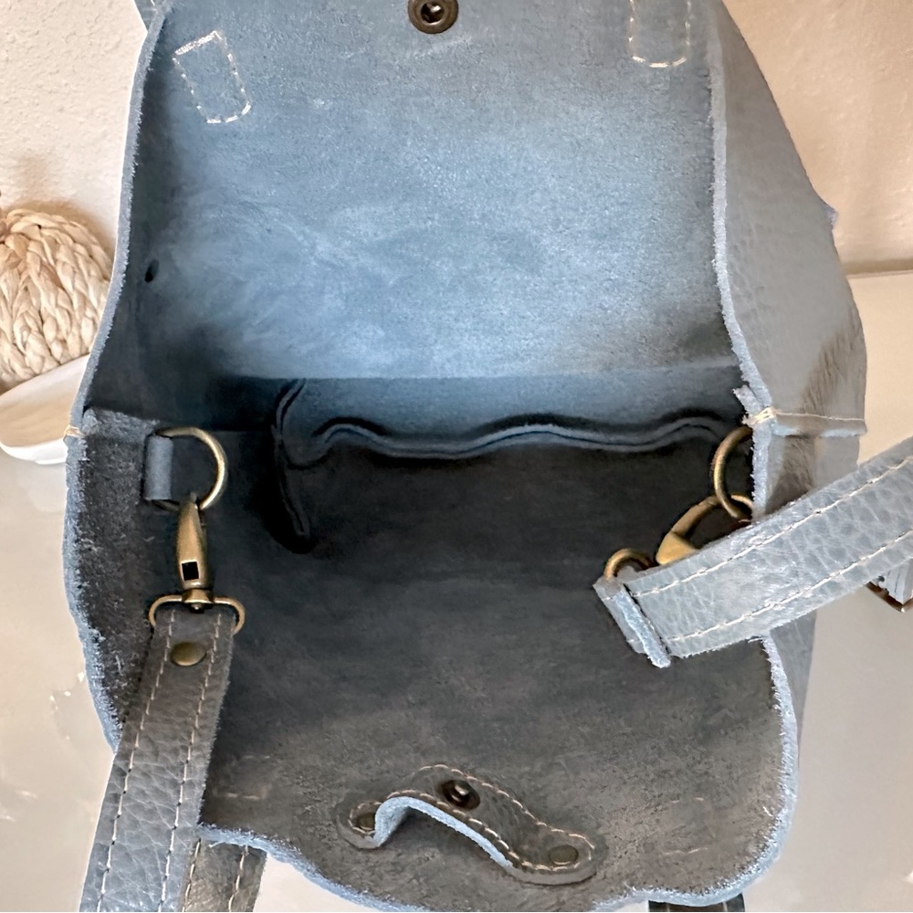 Rare New Portland Leather Mini Crossbody Snap Tote in Blue Steel - Picture 4 of 4